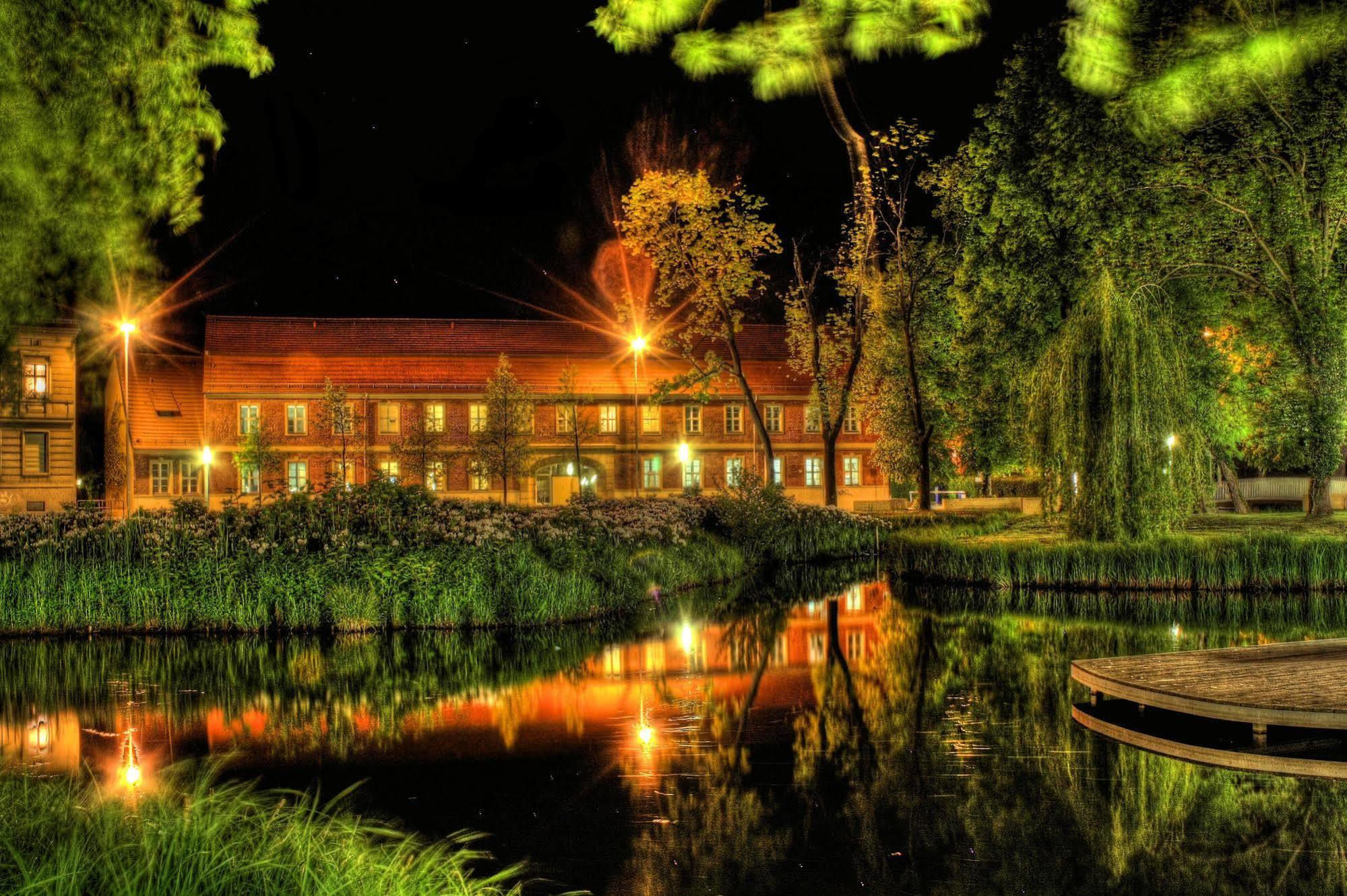 Hotel Vierseithof Luckenwalde Zewnętrze zdjęcie