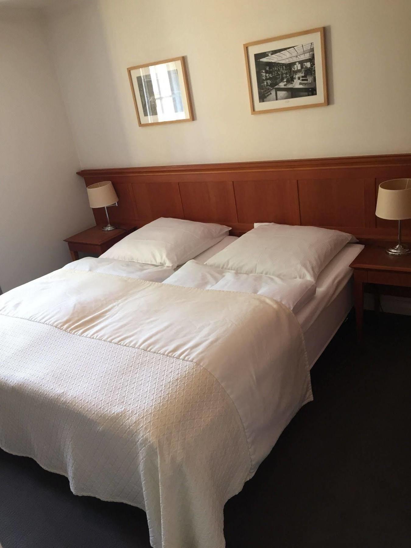 Hotel Vierseithof Luckenwalde Zewnętrze zdjęcie